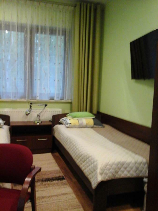 Olympia Nocleg ze śniadaniem *